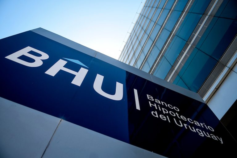 Deudores BHU y ANV: los que van a quedar con la deuda saldada seguramente ya pagaron al menos dos veces lo que se les prestó